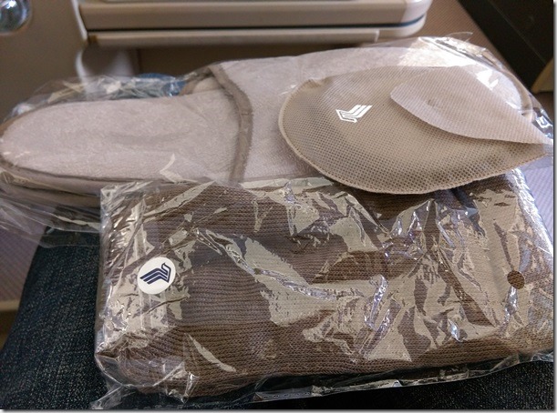 fly09_thumb1 201511 Hello SQ 新航商務艙好好吃飛行好有趣