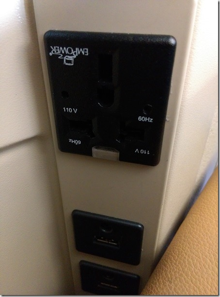 fly12_thumb1 201511 Hello SQ 新航商務艙好好吃飛行好有趣