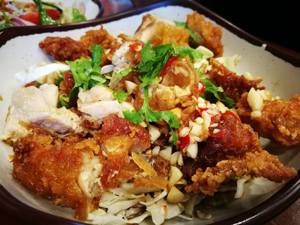 thaifood12 大園-儂翠 CP值超高的泰式料理 東西好吃搬到那裡都一樣生意興隆