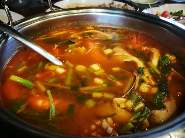 thaifood13 大園-儂翠 CP值超高的泰式料理 東西好吃搬到那裡都一樣生意興隆